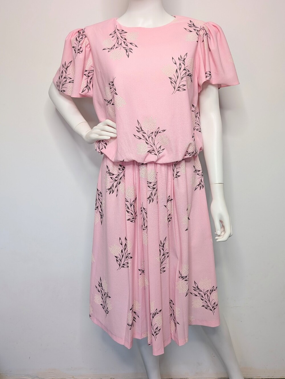 Vintage 80s Light Pink, Cream & Black Floral Short Sleeve Blousy Midi Dress